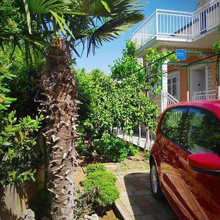 Apartman Antulov Srima Buitenkant foto