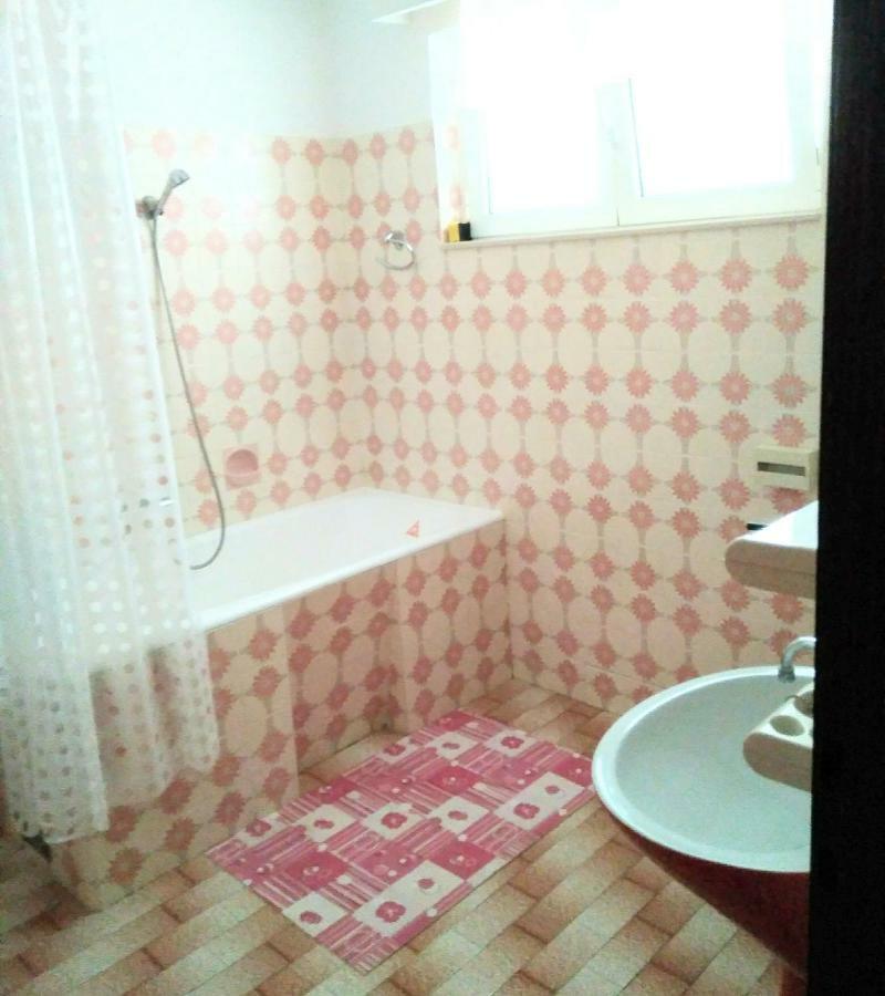 Apartman Antulov Srima Buitenkant foto