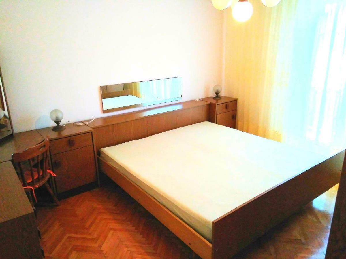 Apartman Antulov Srima Buitenkant foto